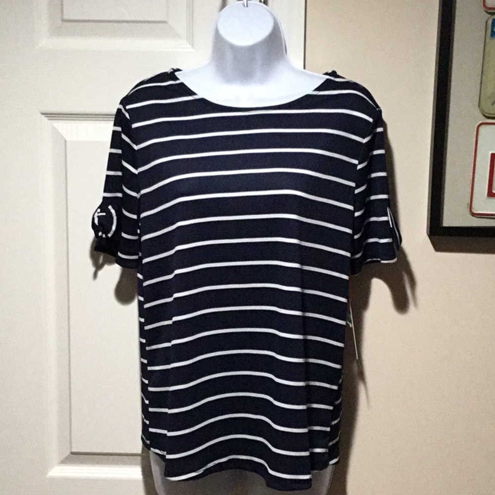 ⭐️ Elle Navy Bow Sleeve Top - Size M